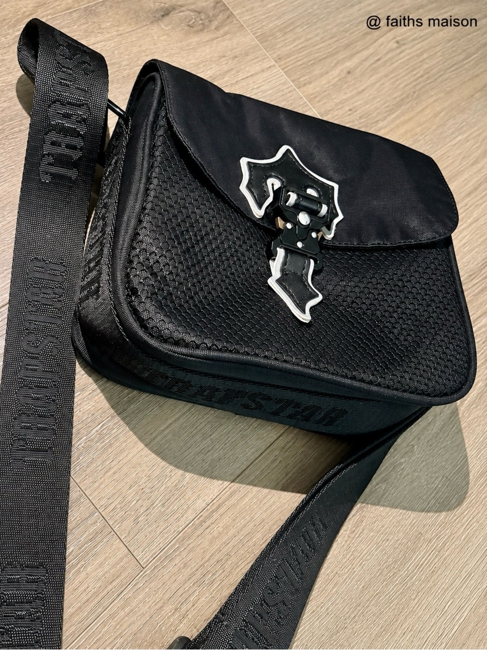 Trapstar Black Crossbody Shoulder Bag ✦